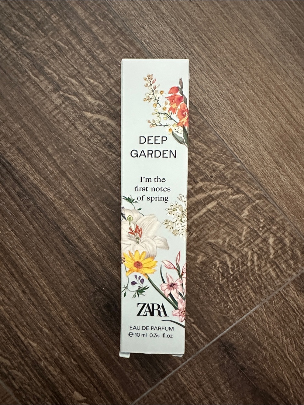 Zara Deep Garden Floral White & Yellow Packaging